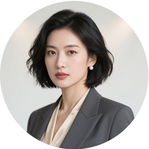 Sarah - International Account Manager at MHNV®