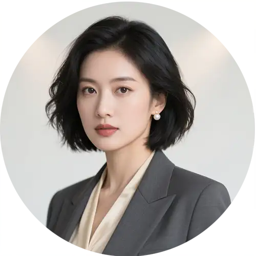 Sarah - International Account Manager at MHNV®